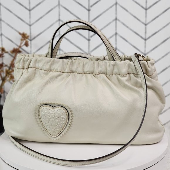 Gucci Handbags - ✨💎Gucci Heart Crest Leather Bag